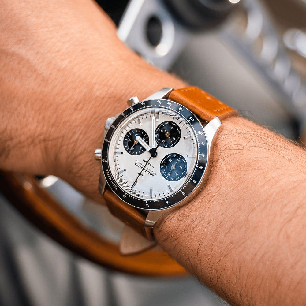 About Vintage 1960 Racing Chronograph, Steel / White & Black