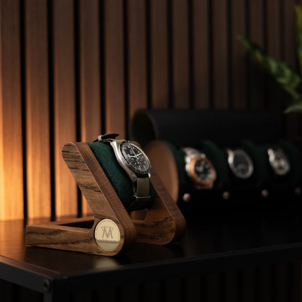 Morelund Watch Stand - Dark Oak - Grey