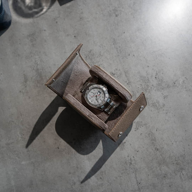 Nevada Desert single Watch Roll, Alcantara lined, italian leather, handmade in italy, watch roll, travelroll for watches, travel safely with watches, small watch roll, watch roll interior